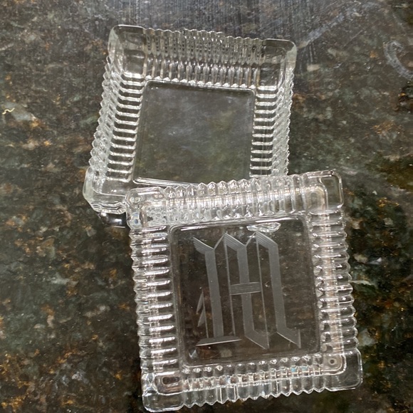 Monogrammed Crystal Box - Picture 2 of 5